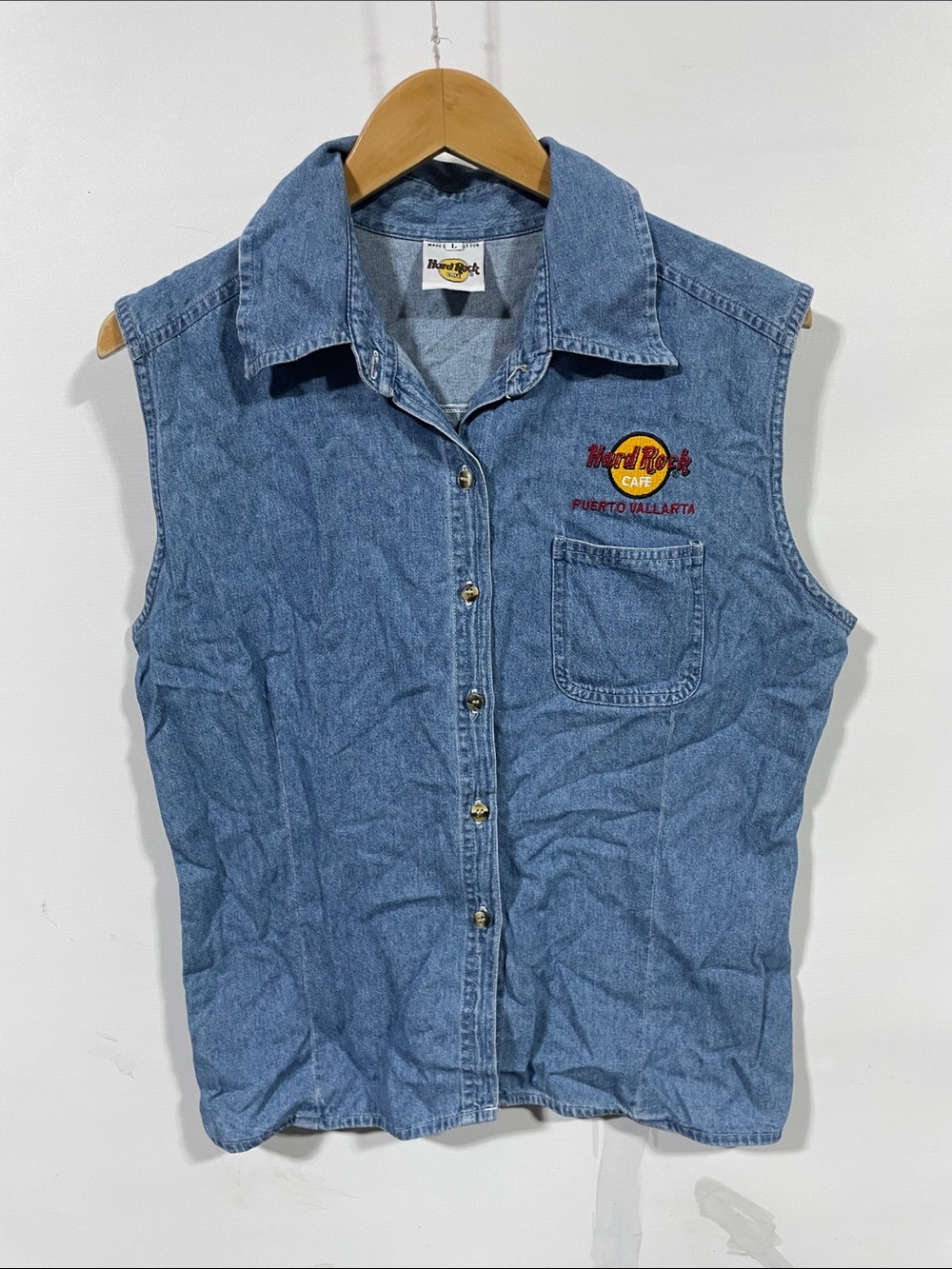 Vintage 90s Hard Rock Cafe Blue Sleeveless Denim Button-Front Shirt